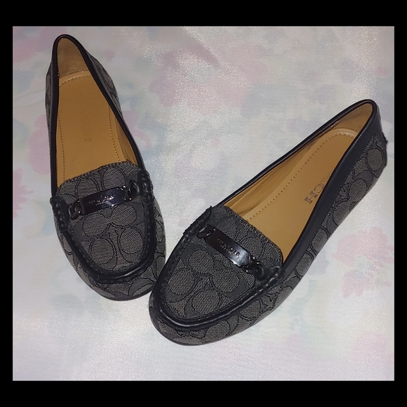 COACH 'OLIVE' LOAFERS - Picture 2 of 4